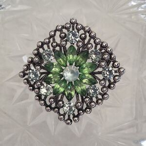 BRILLIANT Green Rhinestone Flower Brooch